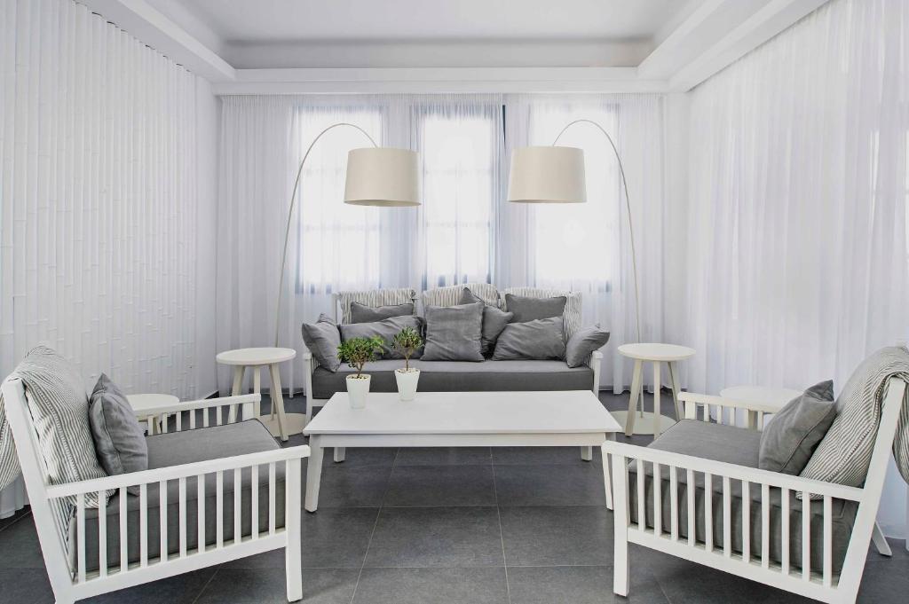 Acroterra Rosa Luxury Suites & Spa Akrotírion Kültér fotó